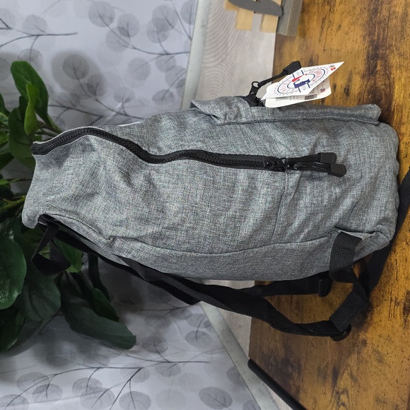 MLB New York Yankees Backpack - Picture 8 of 11